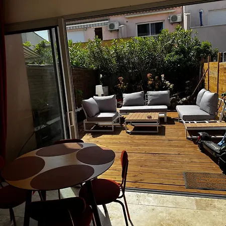 Appartement Furnished 2-room With Terrace