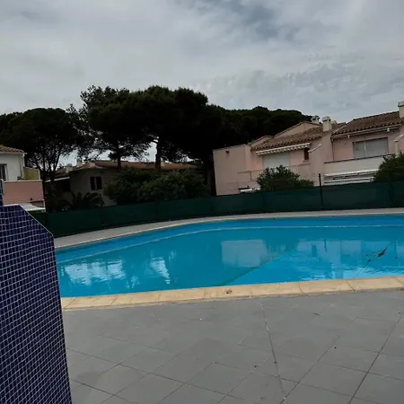 Furnished 2-room With Terrace Lägenhet *