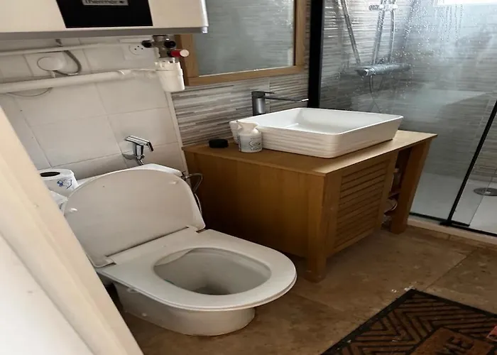Furnished 2-room With Terrace Διαμέρισμα *