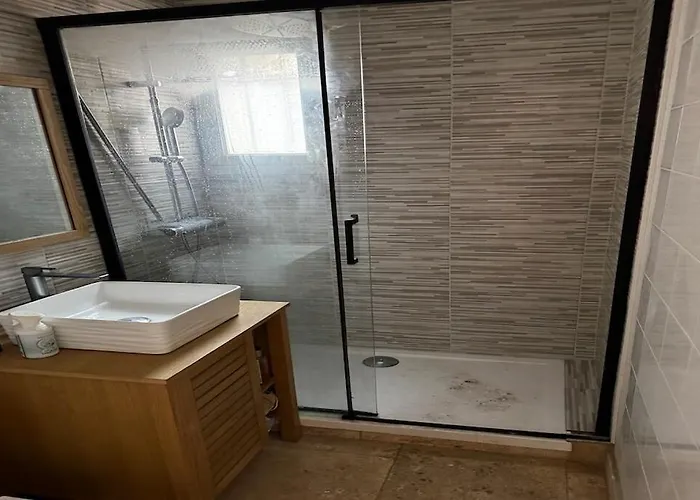 Furnished 2-room With Terrace Διαμέρισμα Agde