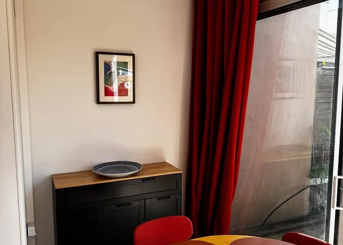 Furnished 2-room With Terrace Διαμέρισμα Agde