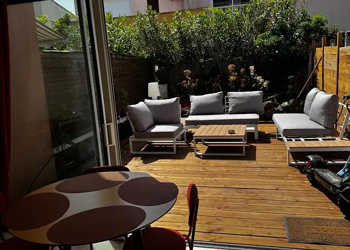 Διαμέρισμα Furnished 2-room With Terrace