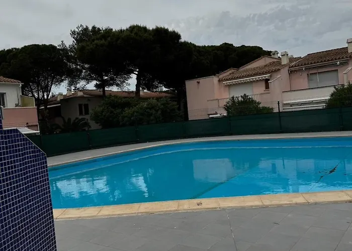 Furnished 2-room With Terrace Διαμέρισμα *